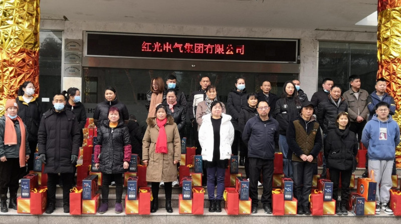 工会慰问送温暖，，，浓浓眷注显真情